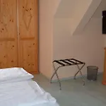 Alte Post - Am Rhein-ufer 3*