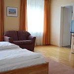 Ξενοδοχείο Alte Post - Am Rhein-ufer 3*