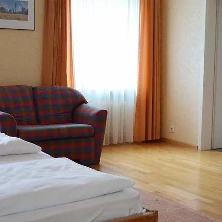 Alte Post - Am Rhein-ufer فندق لاوفنبورغ