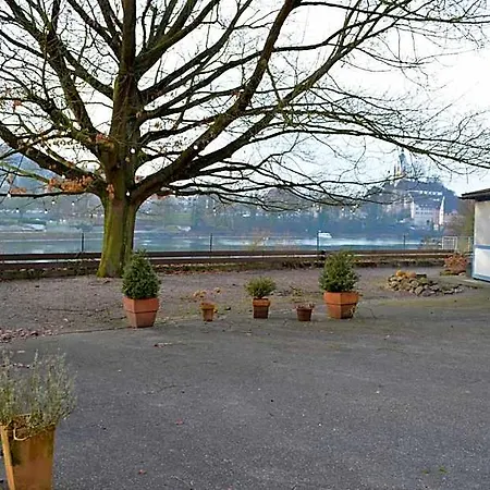 Alte Post - Am Rhein-ufer