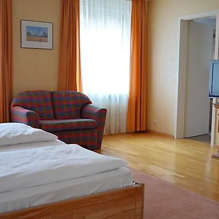 Alte Post - Am Rhein-ufer 3*