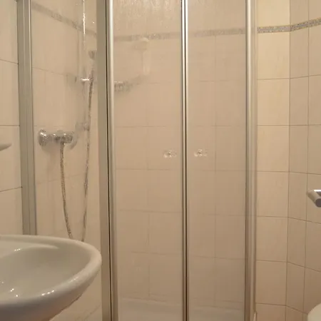 Alte Post - Am Rhein-ufer 3*