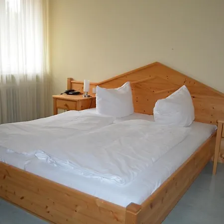 Alte Post - Am Rhein-ufer 3* لاوفنبورغ