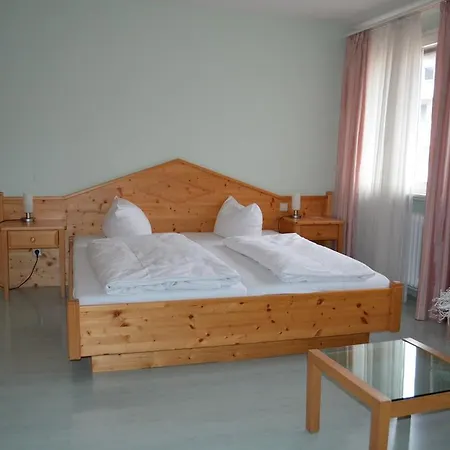 Alte Post - Am Rhein-ufer فندق