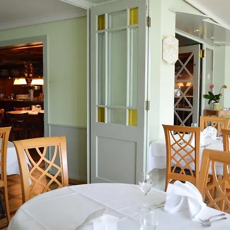Hotel Alte Post - Am Rhein-ufer 3*