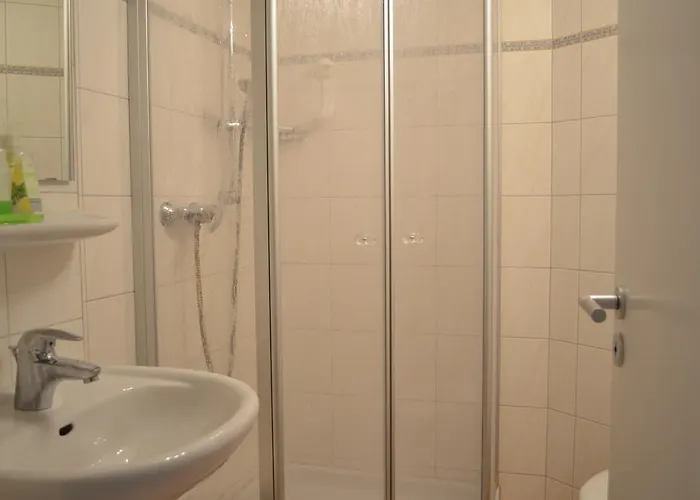 Alte Post - Am Rhein-ufer 3*