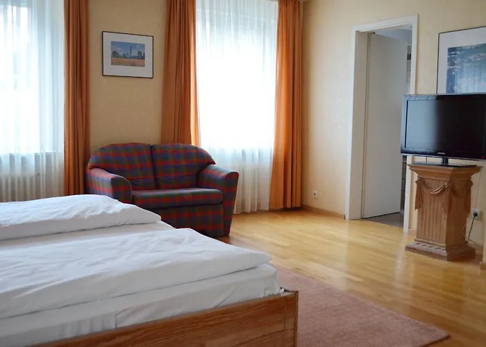 Hotel Alte Post - Am Rhein-ufer 3*