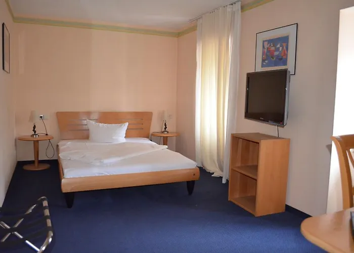 Hotel Alte Post - Am Rhein-ufer