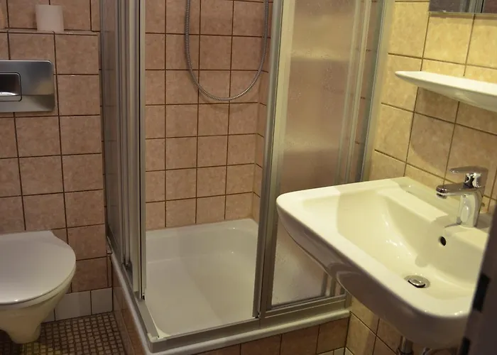 Alte Post - Am Rhein-ufer 3*