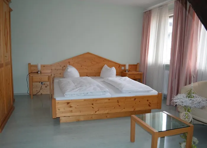 Alte Post - Am Rhein-ufer Hotel